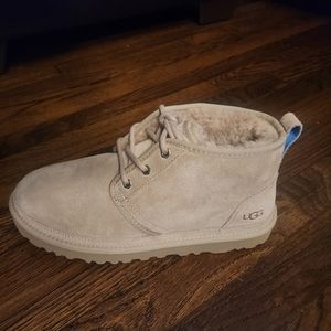 Ugg Neumel